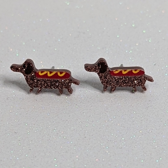 Dachshund Weiner Dog with Ketchup and Mustard Design Glitter Acrylic Earrings - Picture 3 of 6